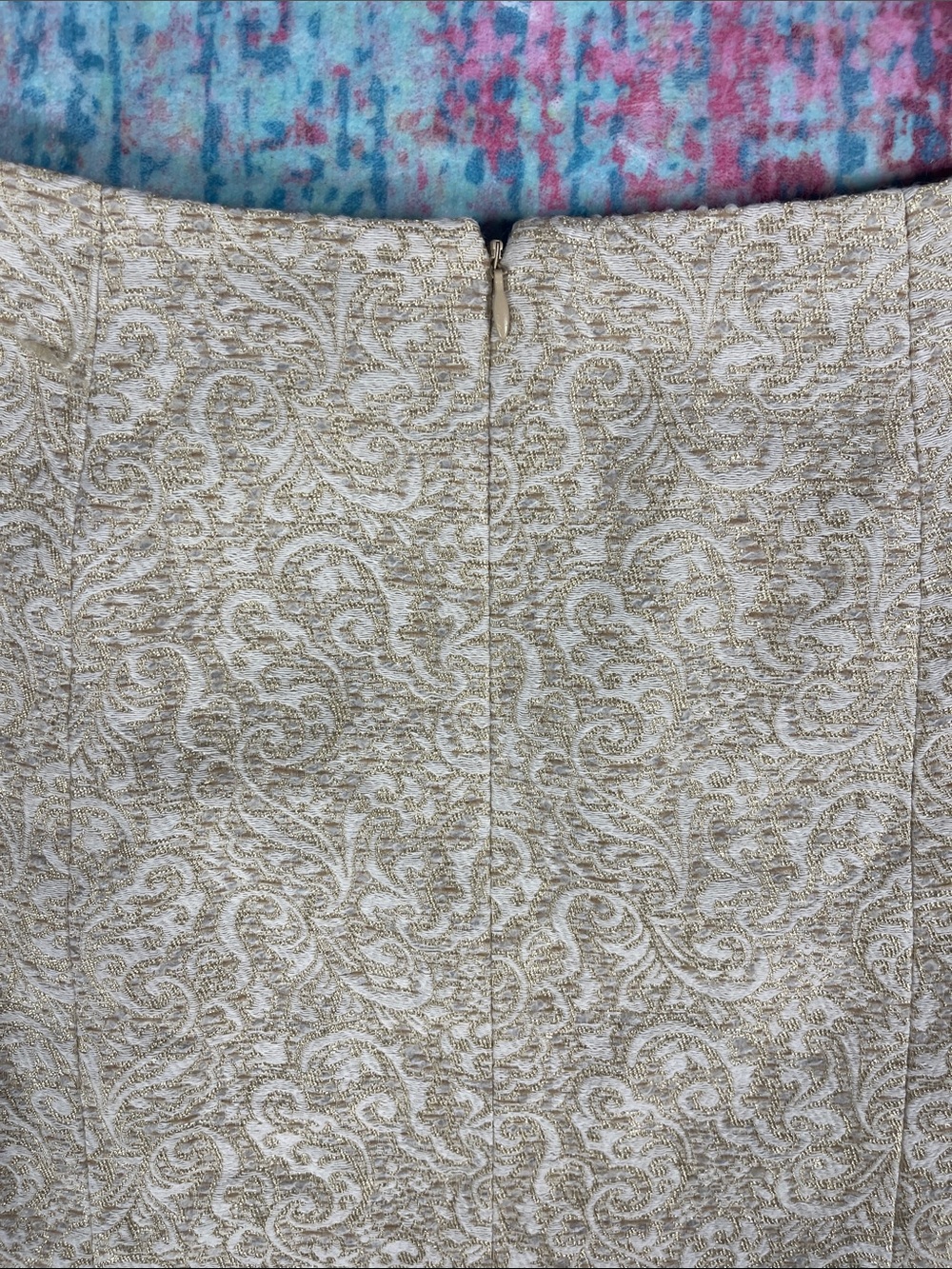 Ann Taylor Beige Paisley Lace Pencil Skirt - Picture 6 of 8